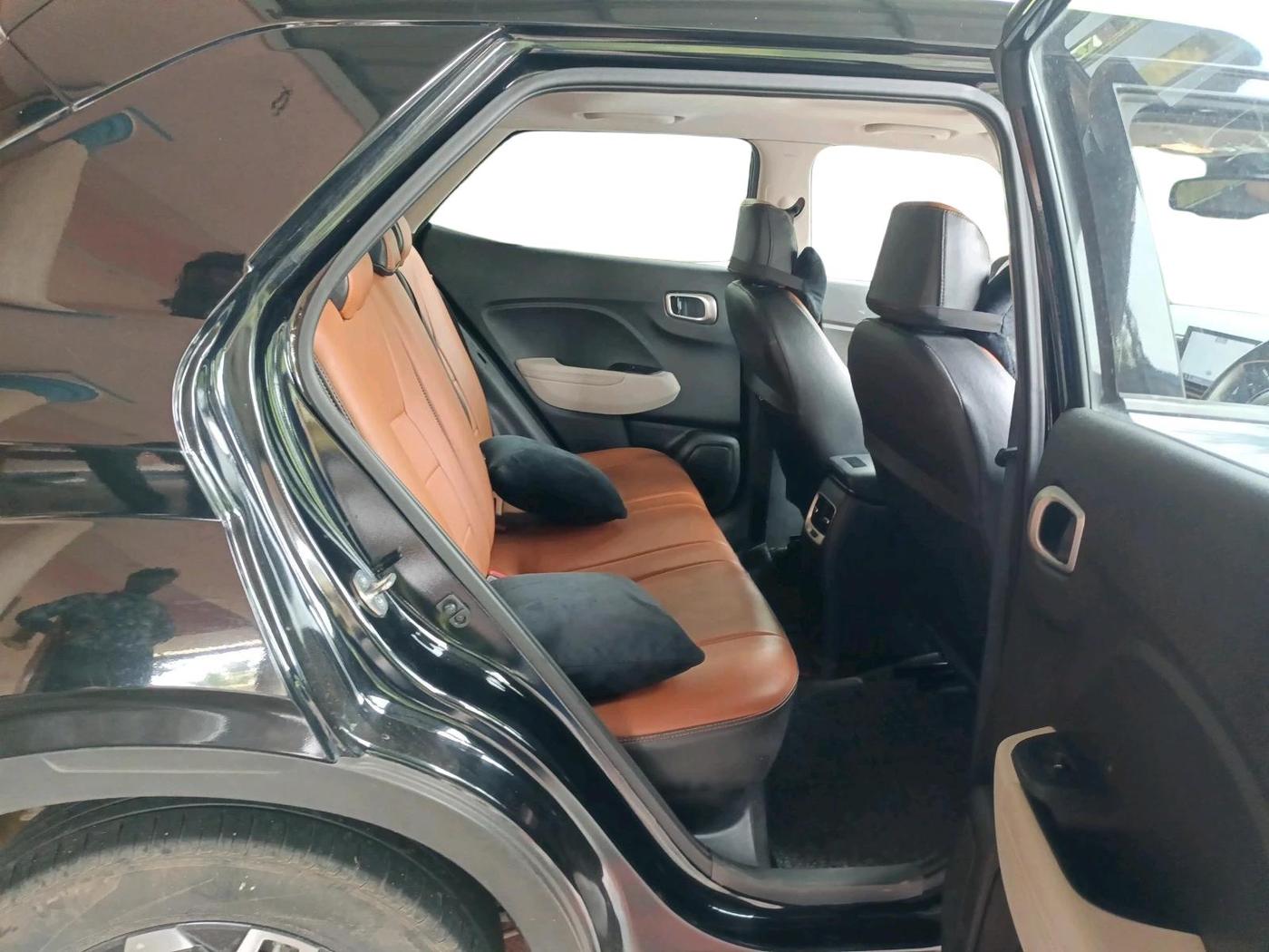 2023 Hyundai VENUE SX (O) MT 1.0 Turbo, Petrol, Manual, 27,188 km, interior