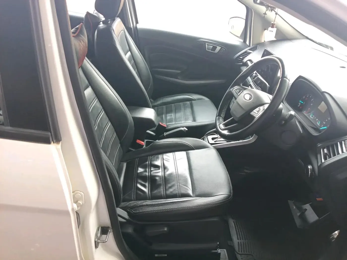 2018 Ford Ecosport TITANIUM 1.5L PETROL AT, Petrol, Automatic, 42,218 km, interior