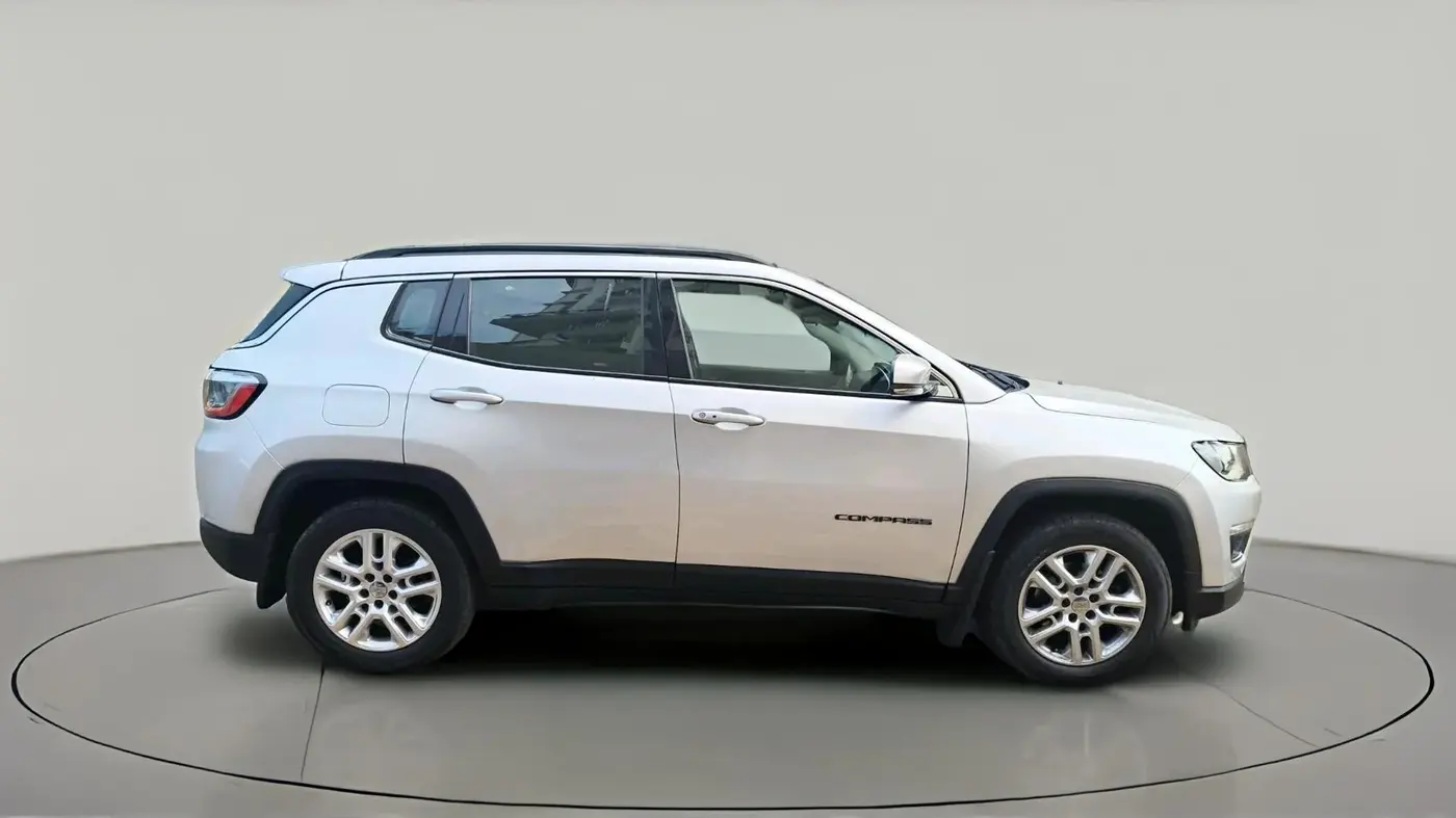2017 Jeep Compass LIMITED 2.0 DIESEL, Diesel, Manual, 1,24,825 km, exterior
