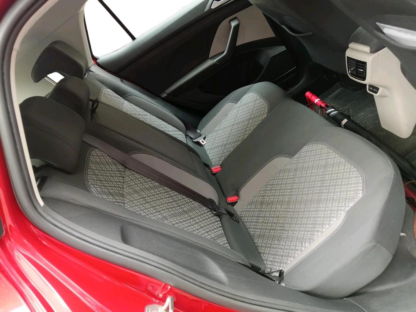 2023 Volkswagen TAIGUN HIGHLINE 1.0 TSI AT, Petrol, Automatic, 40,701 km, interior