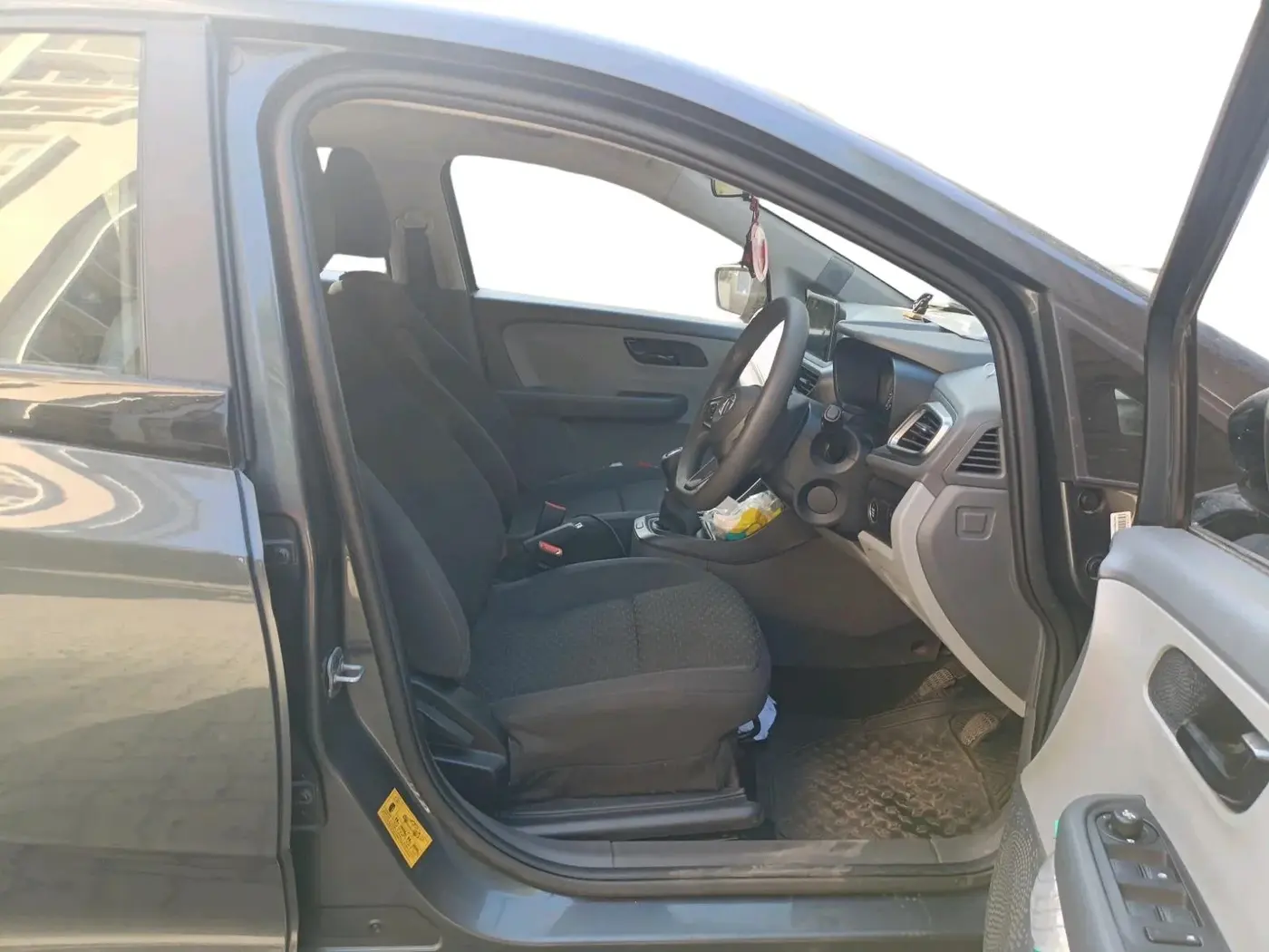 2020 Tata ALTROZ XT PETROL, Petrol, Manual, 44,367 km, interior