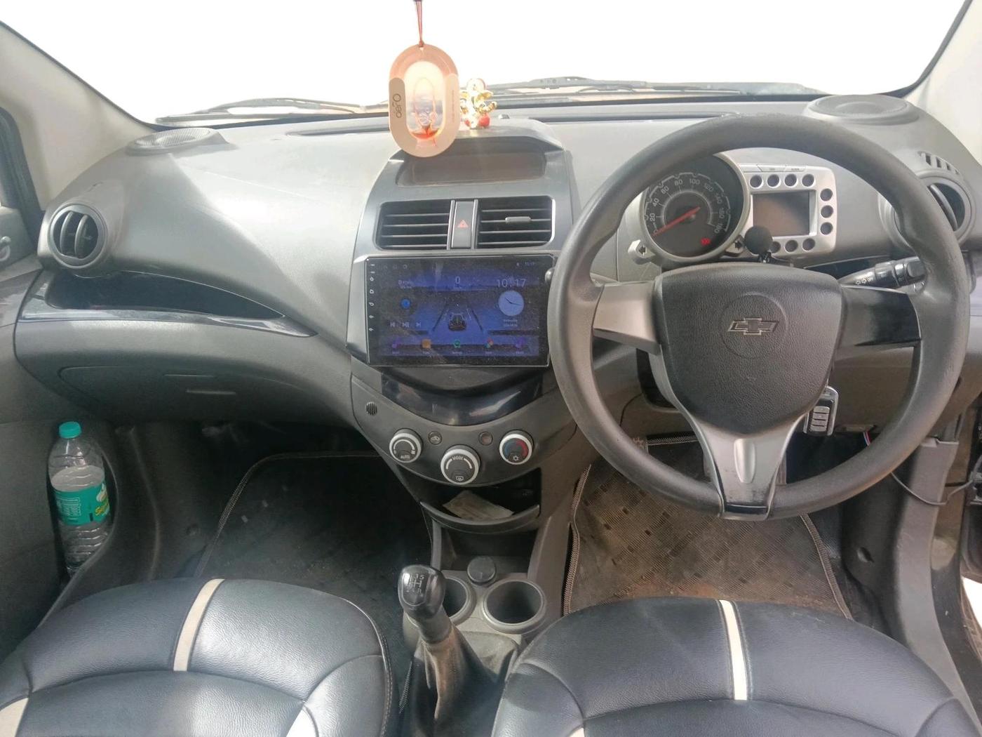2011 Chevrolet Beat LT PETROL, Petrol, Manual, 1,30,830 km, interior