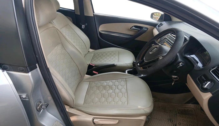 2015 Volkswagen Polo HIGHLINE1.2L, Petrol, Manual, 92,036 km, interior