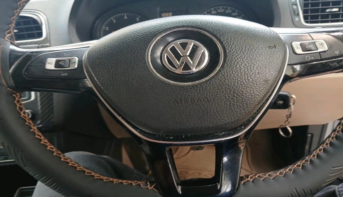 2015 Volkswagen Polo HIGHLINE1.2L, Petrol, Manual, 92,036 km, interior