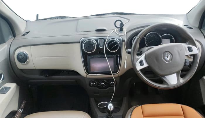 2015 Renault Lodgy 110 PS RXZ STEPWAY 8 STR, Diesel, Manual, 97,950 km, interior