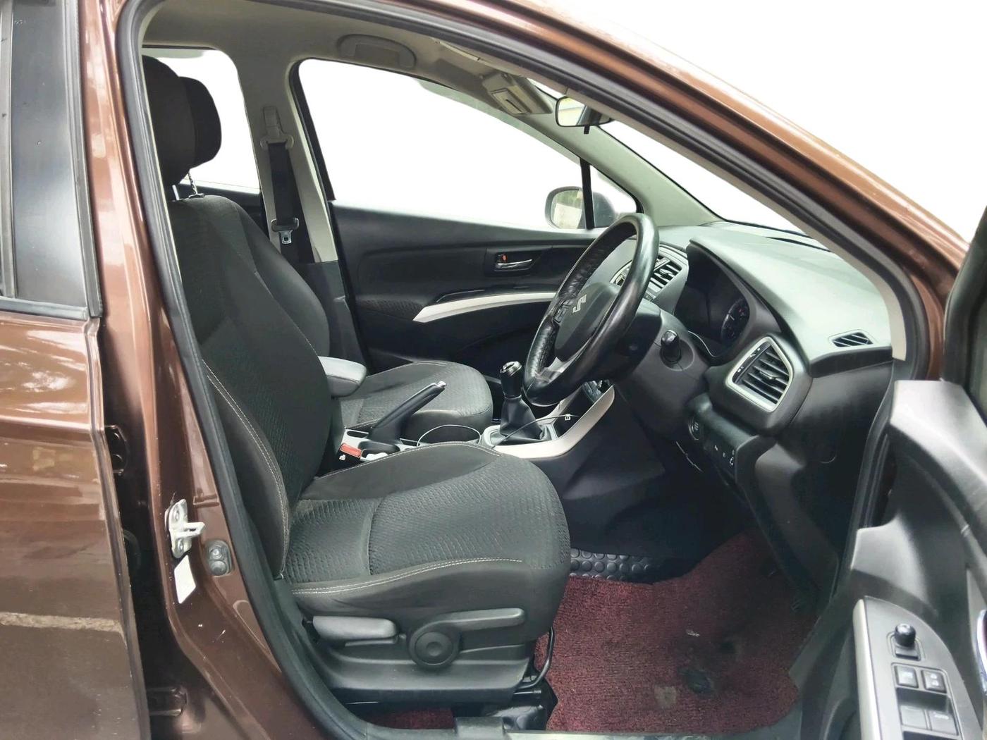 2016 Maruti S Cross ZETA 1.3, Diesel, Manual, 1,21,183 km, interior