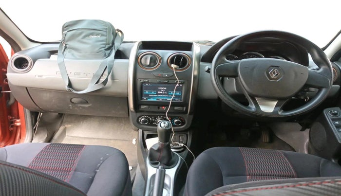 2017 Renault Duster 85 PS RXS MT DIESEL, Diesel, Manual, 91,605 km, interior