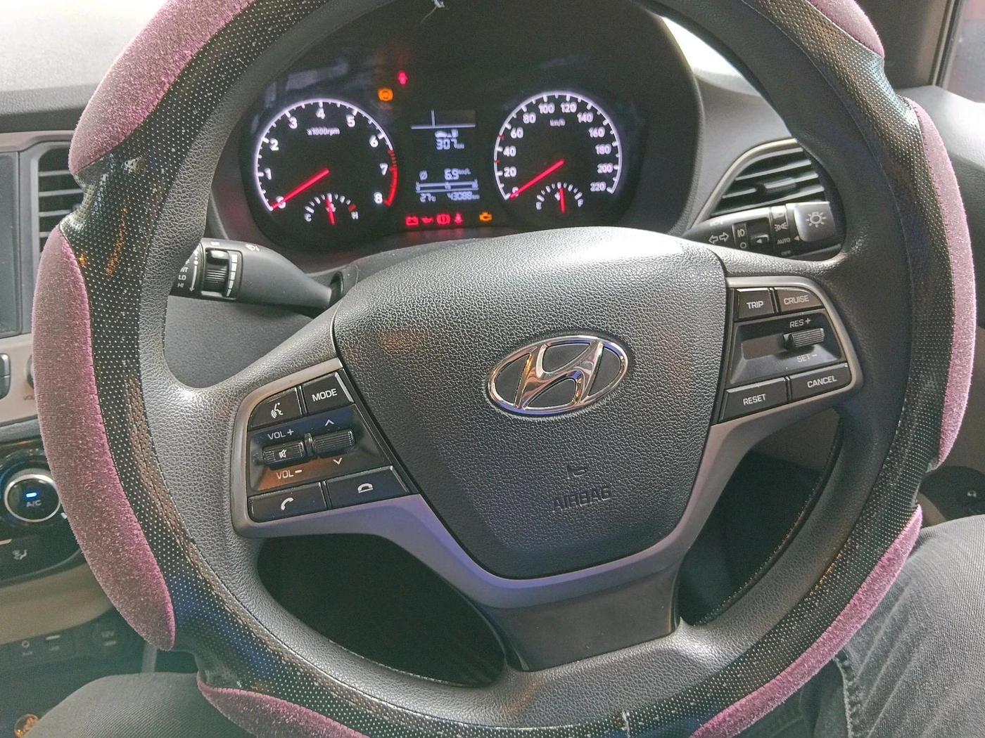 2018 Hyundai Verna 1.6 VTVT SX, Petrol, Manual, 43,088 km, interior