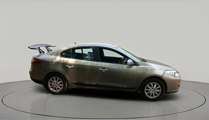 2012 Renault Fluence 1.5 E2, Diesel, Manual, 1,33,831 km, exterior