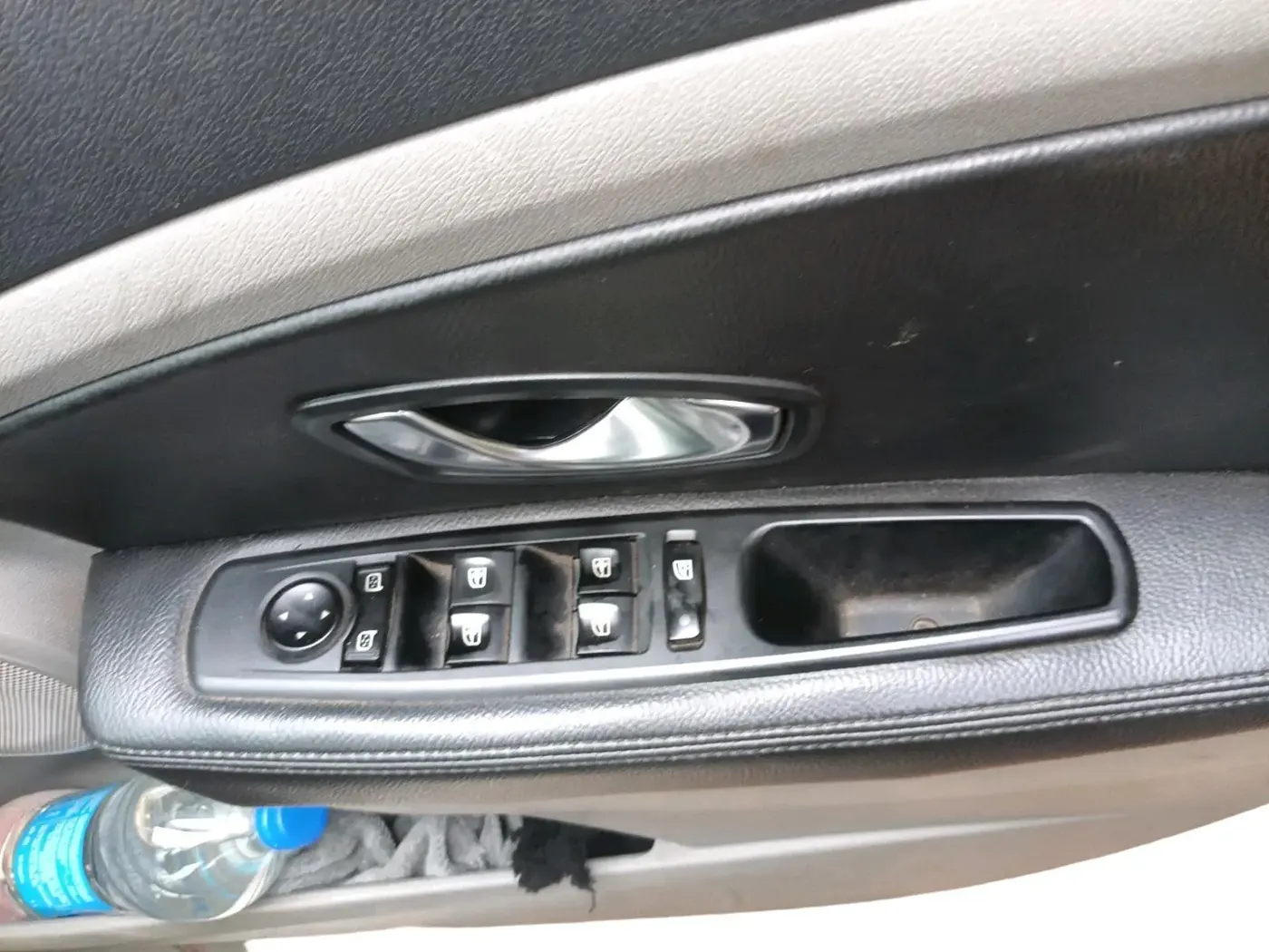 2012 Renault Fluence 1.5 E2, Diesel, Manual, 1,33,831 km, interior