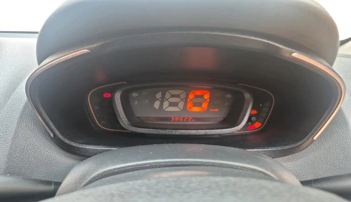 2016 Renault Kwid RXT 0.8 (O), Petrol, Manual, 38,622 km, interior