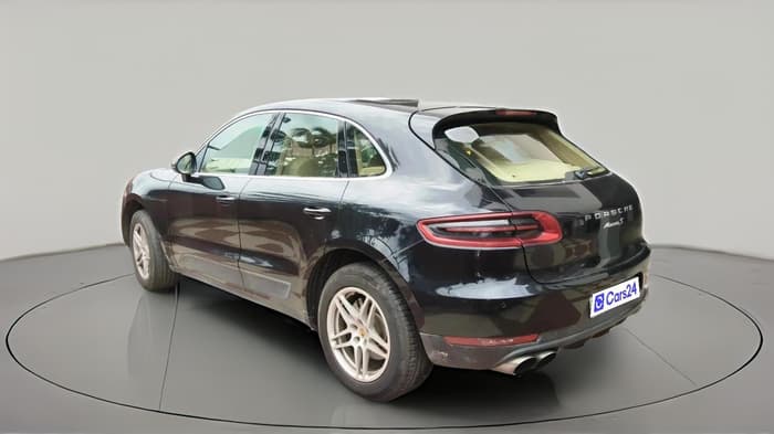2015 Porsche Macan S DIESEL, Diesel, Automatic, 1,11,937 km, exterior