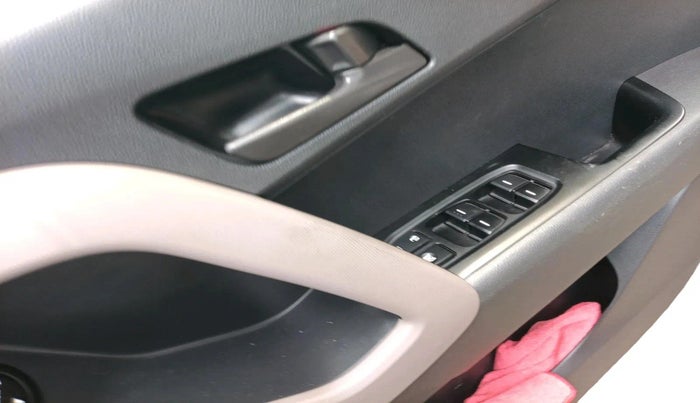 2018 Hyundai Creta E 1.6 PETROL, Petrol, Manual, 1,08,153 km, interior