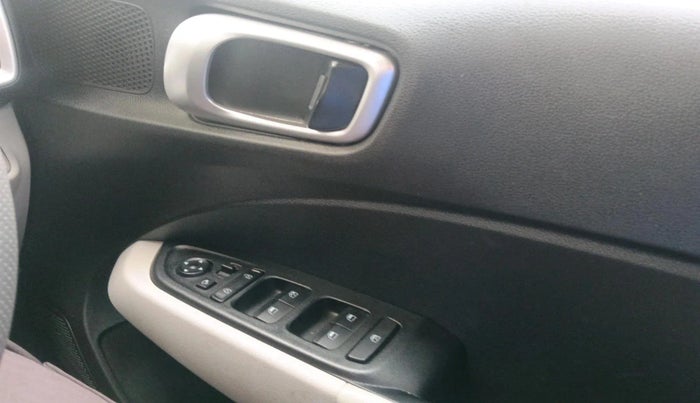 2023 Hyundai VENUE SX (O) 1.0 TURBO DCT, Petrol, Automatic, 32,701 km, interior