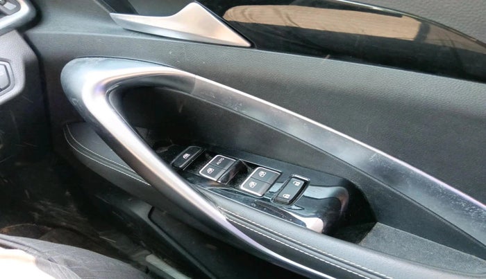 2019 MG HECTOR SHARP HYBRID 1.5 PETROL, Hybrid, Manual, 22,574 km, interior