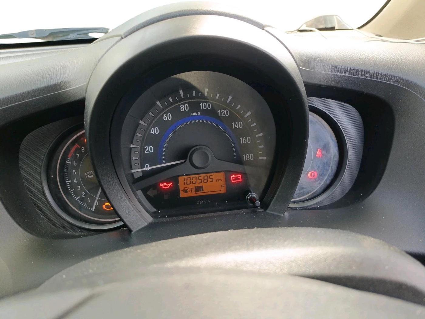 2015 Honda Amaze 1.2L I-VTEC S, Petrol, Manual, 1,00,585 km, interior