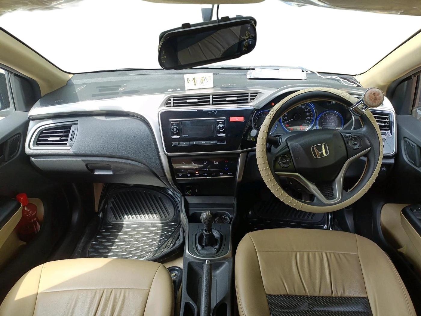 2015 Honda City 1.5L I-VTEC SV, Petrol, Manual, 47,570 km, interior