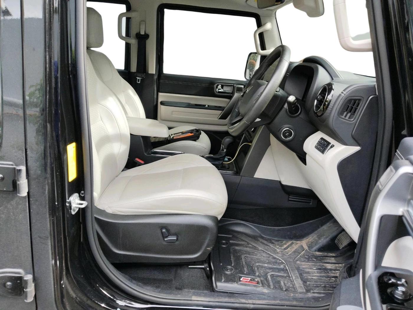 2025 Mahindra Thar Roxx AX7 L Diesel AT 2WD, Diesel, Automatic, 7,328 km, interior