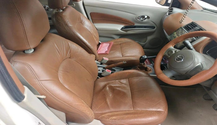 2011 Nissan Sunny XV PETROL, Petrol, Manual, 1,20,231 km, interior