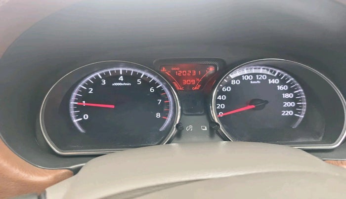 2011 Nissan Sunny XV PETROL, Petrol, Manual, 1,20,231 km, interior