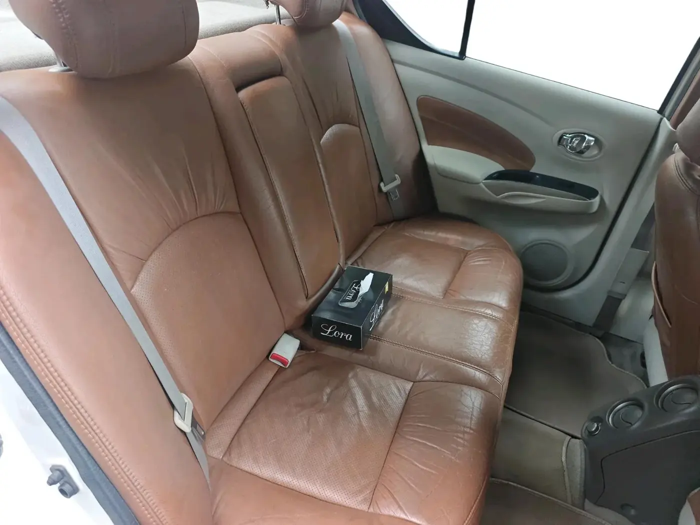 2011 Nissan Sunny XV PETROL, Petrol, Manual, 1,20,231 km, interior