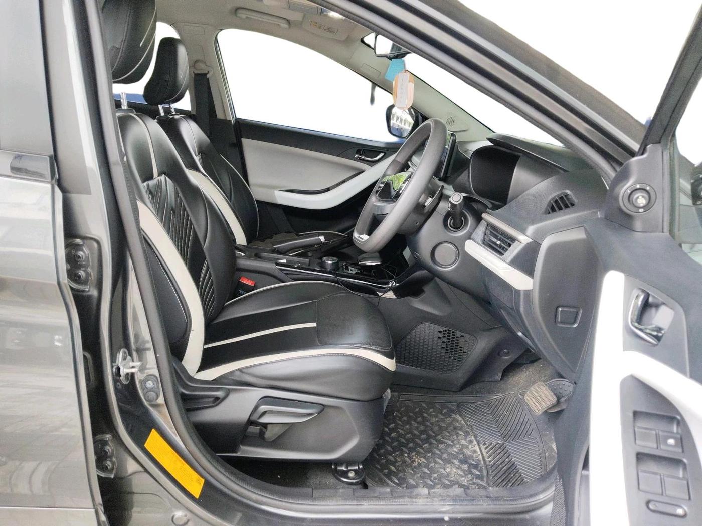 2024 Tata NEXON CREATIVE+ DCA 1.2 PETROL, Petrol, Automatic, 19,338 km, interior