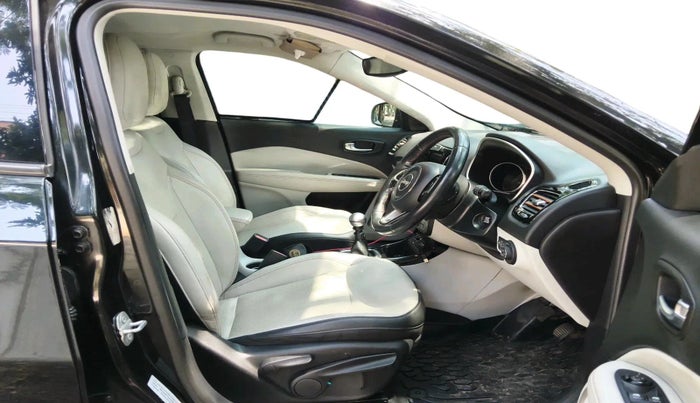 2018 Jeep Compass LIMITED 2.0 DIESEL, Diesel, Manual, 1,01,319 km, interior