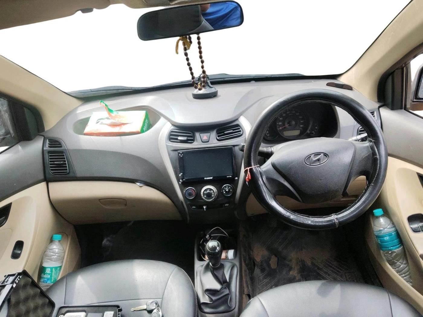 2016 Hyundai Eon ERA +, Petrol, Manual, 85,183 km, interior