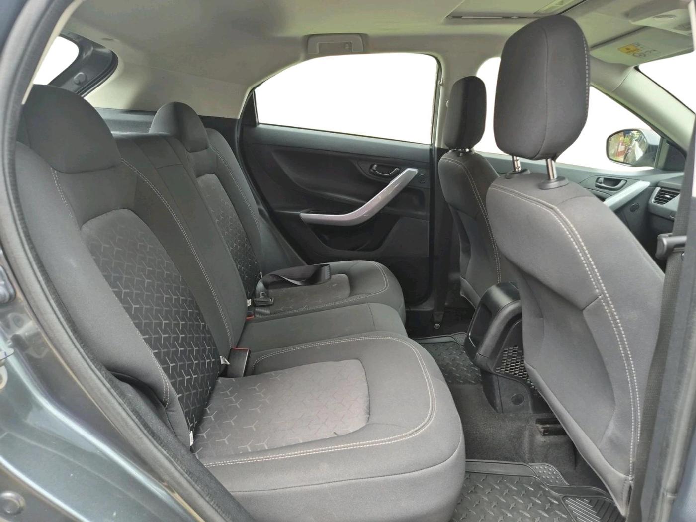 2023 Tata NEXON XM SUNROOF PETROL, Petrol, Manual, 23,122 km, interior