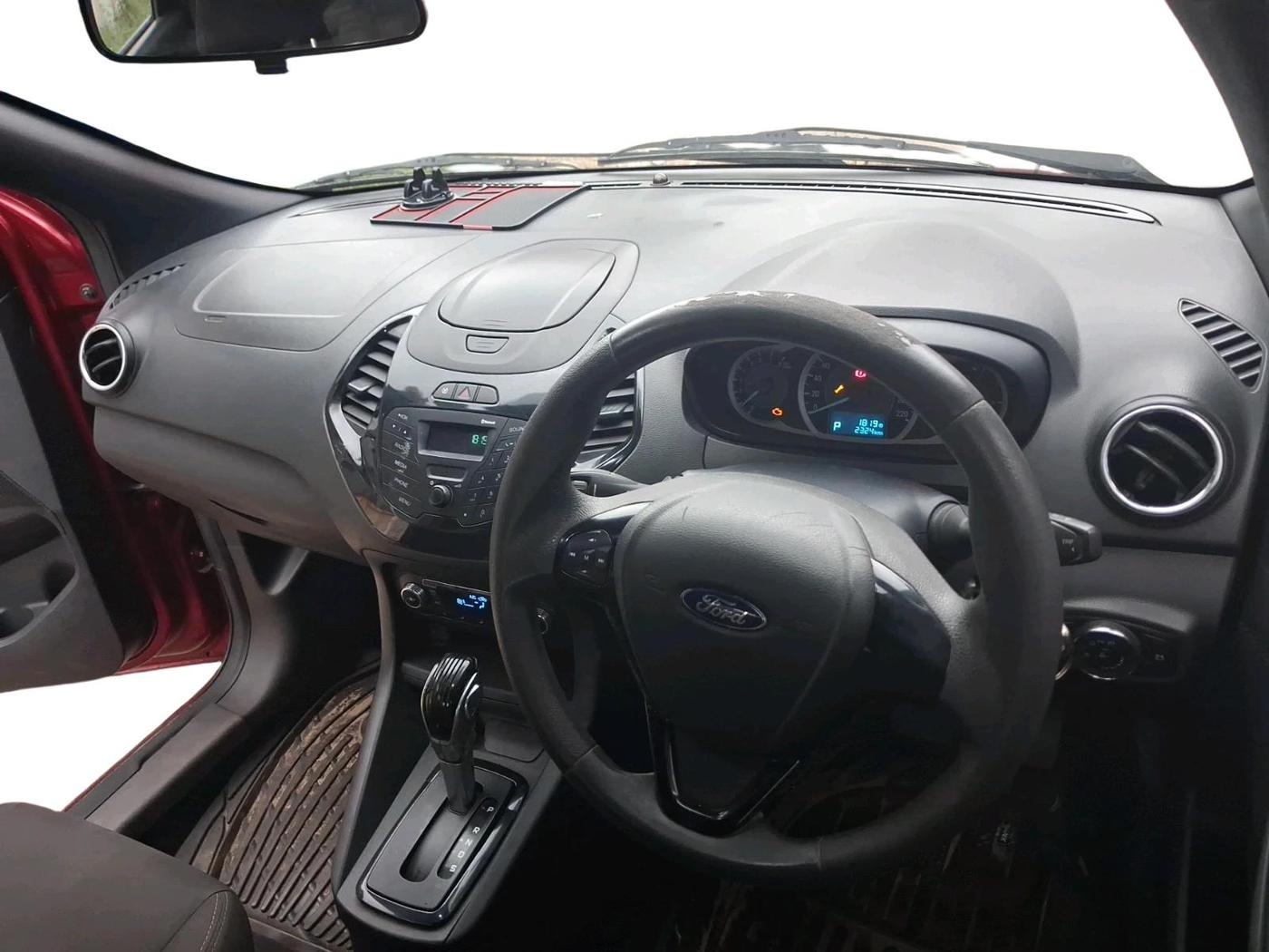 2015 Ford New Figo TITANIUM 1.5 PETROL AT, Petrol, Automatic, 80,000 km, interior