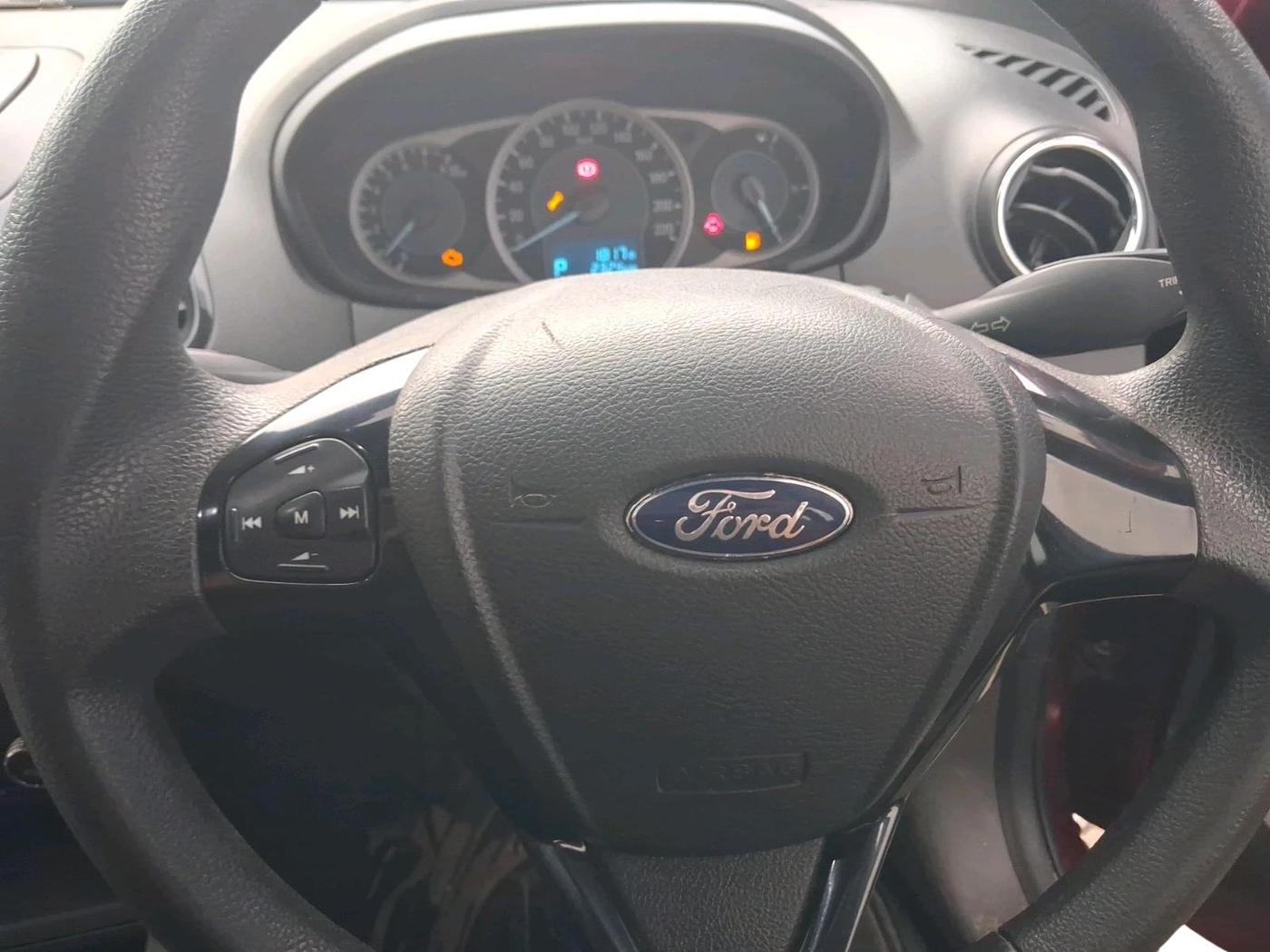 2015 Ford New Figo TITANIUM 1.5 PETROL AT, Petrol, Automatic, 80,000 km, interior