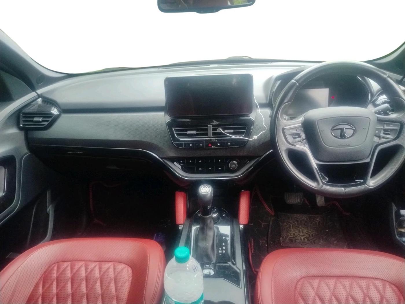 2023 Tata Harrier XZA + O 2.0L RED DARK EDITION 5 STR, Diesel, Automatic, 34,694 km, interior