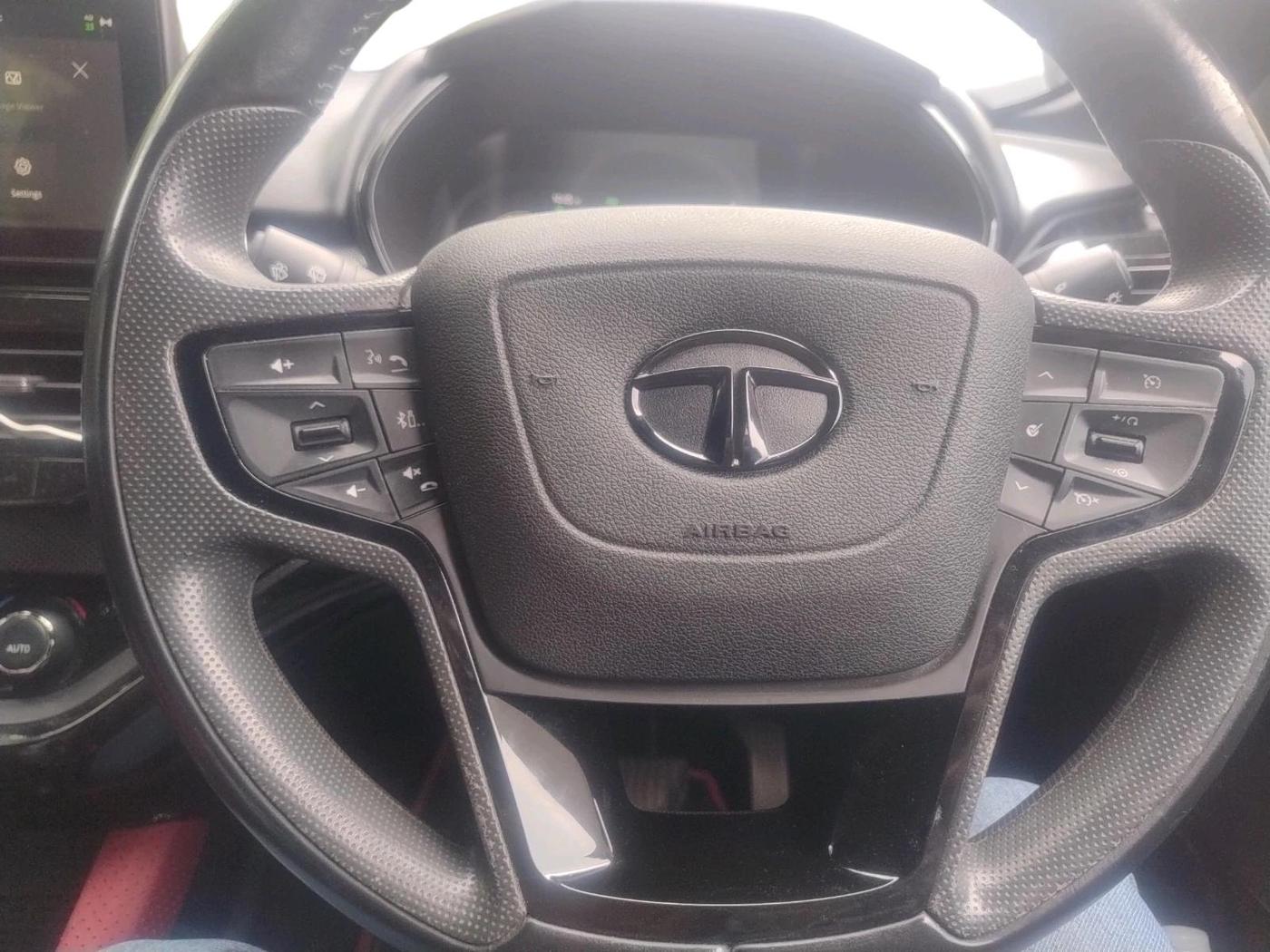 2023 Tata Harrier XZA + O 2.0L RED DARK EDITION 5 STR, Diesel, Automatic, 34,694 km, interior