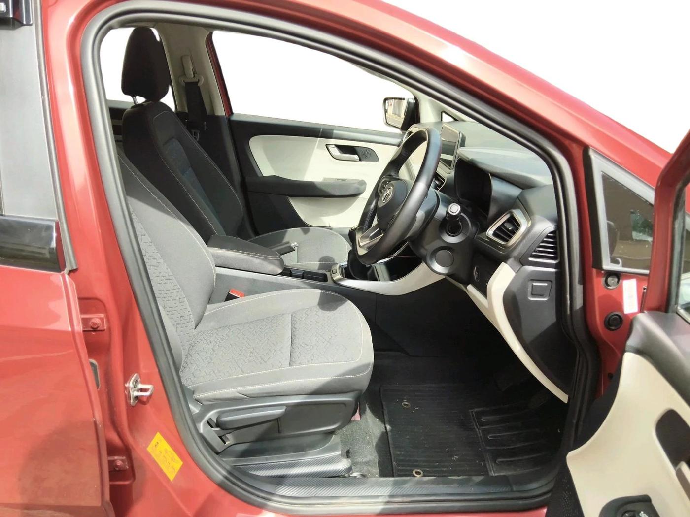 2023 Tata ALTROZ  XZ PLUS (S) , Diesel, Manual, 15,914 km, interior