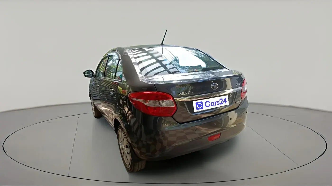2015 Tata Zest XMA F-TRONIC DIESEL, Diesel, Automatic, 1,52,966 km, exterior