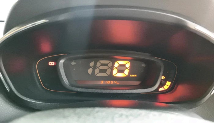 2018 Renault Kwid RXT 1.0 (O), Petrol, Manual, 31,854 km, interior