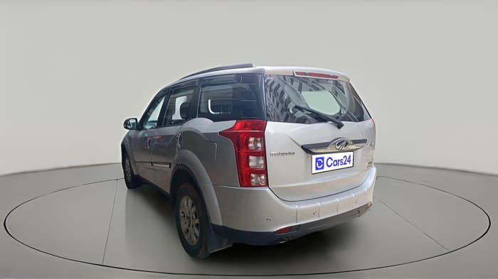 2018 Mahindra XUV500 W10 AT 1.99, Diesel, Automatic, 96,178 km, exterior