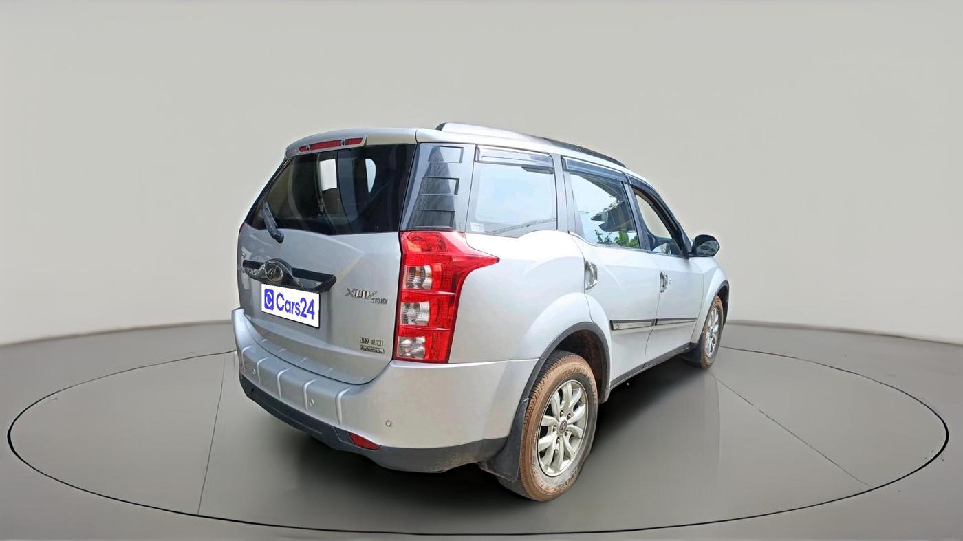 2018 Mahindra XUV500 W10 AT 1.99, Diesel, Automatic, 96,178 km, exterior