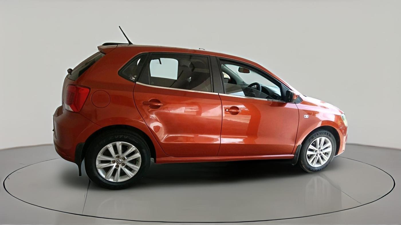 2015 Volkswagen Polo COMFORTLINE 1.5L, Diesel, Manual, 1,70,967 km, exterior