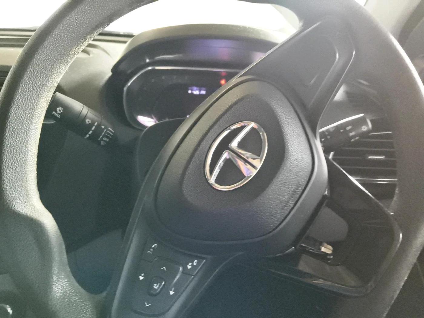 2021 Tata Tiago XT PETROL, Petrol, Manual, 40,184 km, interior