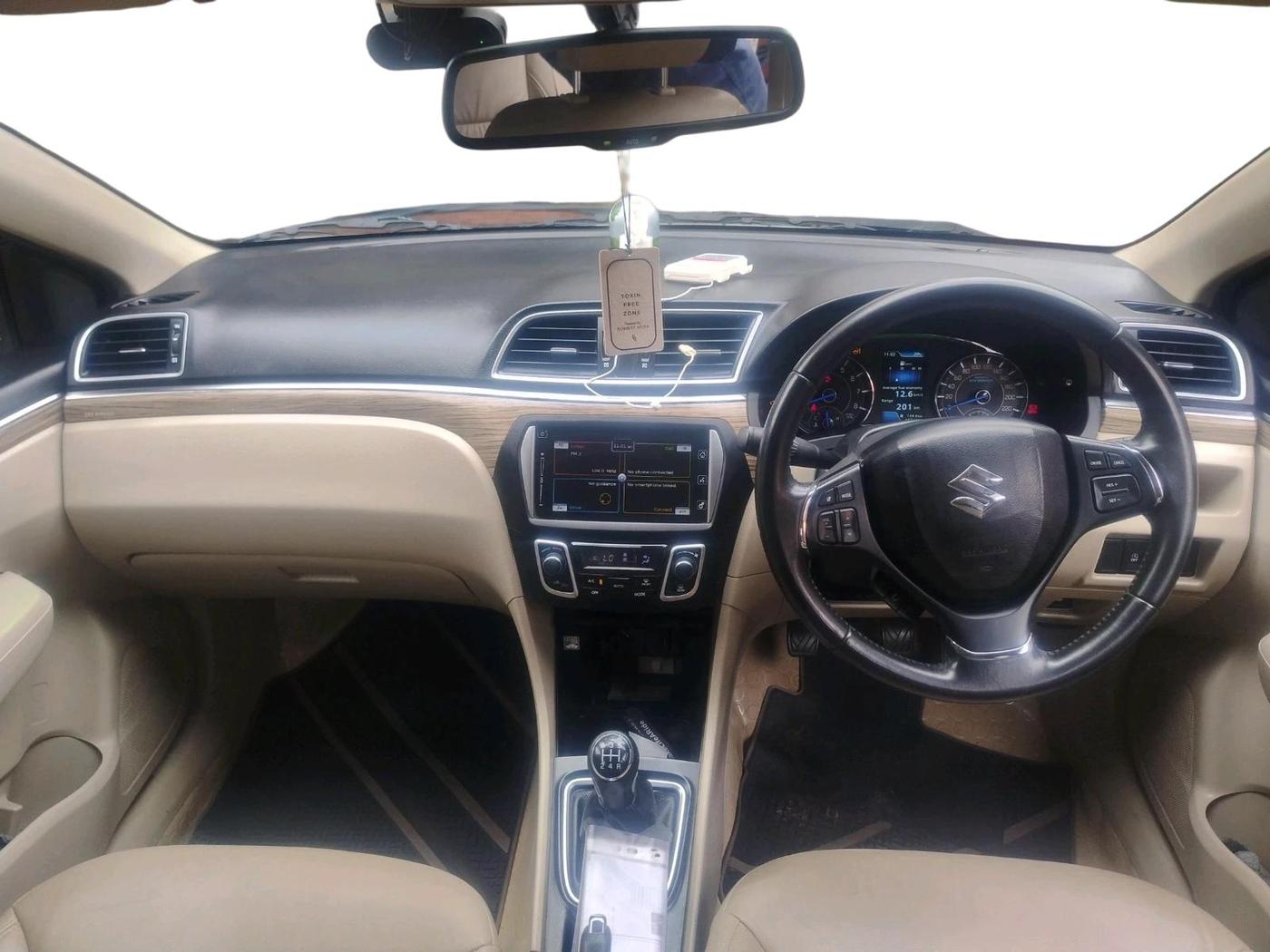 2019 Maruti Ciaz ALPHA 1.5 SHVS PETROL, Petrol, Manual, 46,715 km, interior