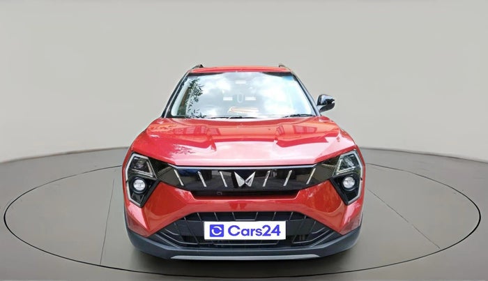 2024 Mahindra XUV 3XO AX5 1.2 L TCMPFI AT, Petrol, Automatic, 16,272 km, exterior