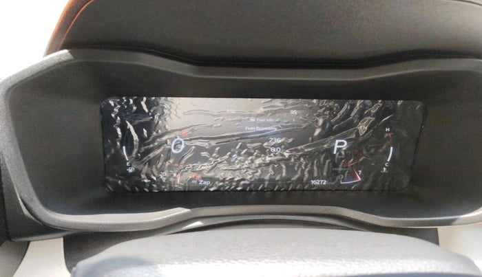 2024 Mahindra XUV 3XO AX5 1.2 L TCMPFI AT, Petrol, Automatic, 16,272 km, interior