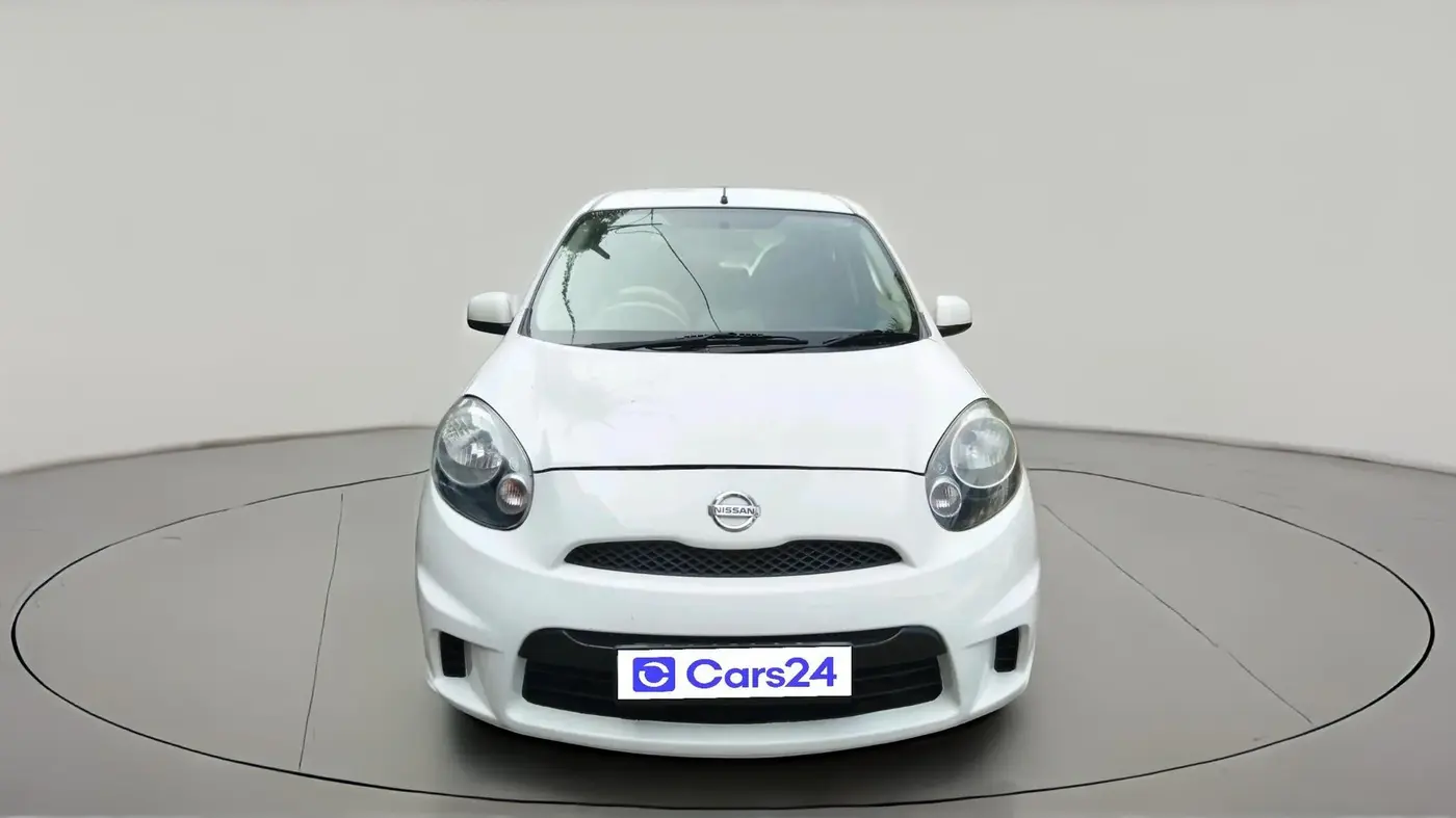 2015 Nissan Micra Active XV, Petrol, Manual, 35,132 km, exterior