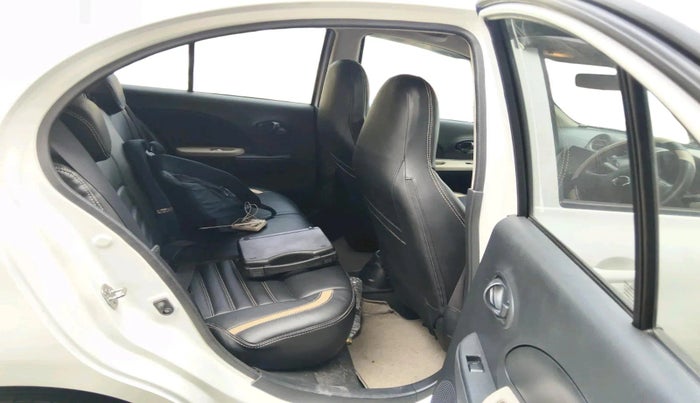 2015 Nissan Micra Active XV, Petrol, Manual, 35,132 km, interior