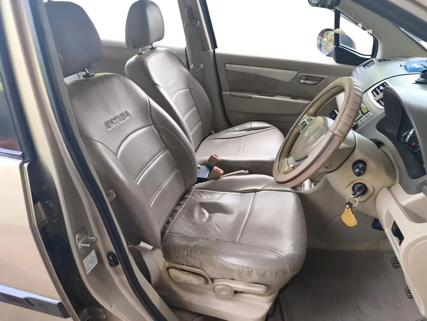 2013 Maruti Ertiga ZXI, Petrol, Manual, 92,364 km, interior