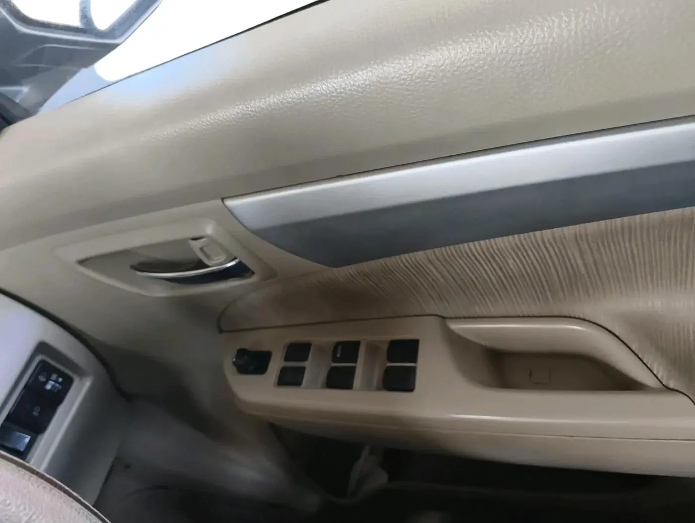 2013 Maruti Ertiga ZXI, Petrol, Manual, 92,364 km, interior