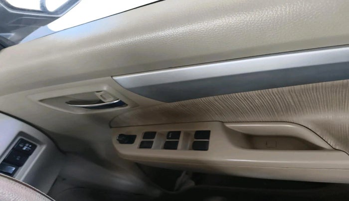 2013 Maruti Ertiga ZXI, Petrol, Manual, 92,364 km, interior