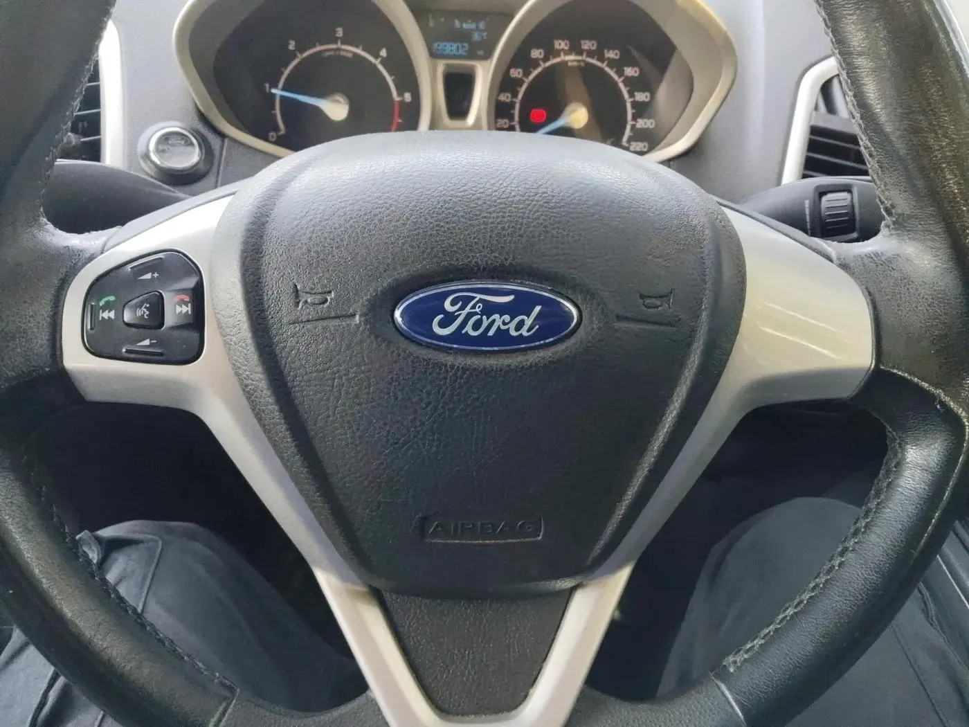2013 Ford Ecosport TITANIUM 1.5L DIESEL, Diesel, Manual, 1,99,802 km, interior