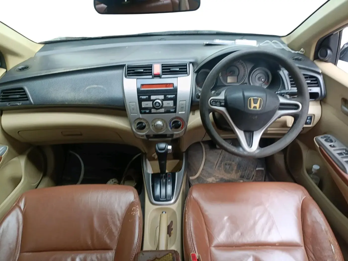 2010 Honda City 1.5L I-VTEC V AT, Petrol, Automatic, 1,14,987 km, interior
